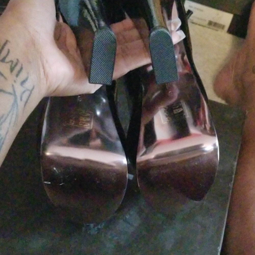 Platforms - Picture 4 of 4